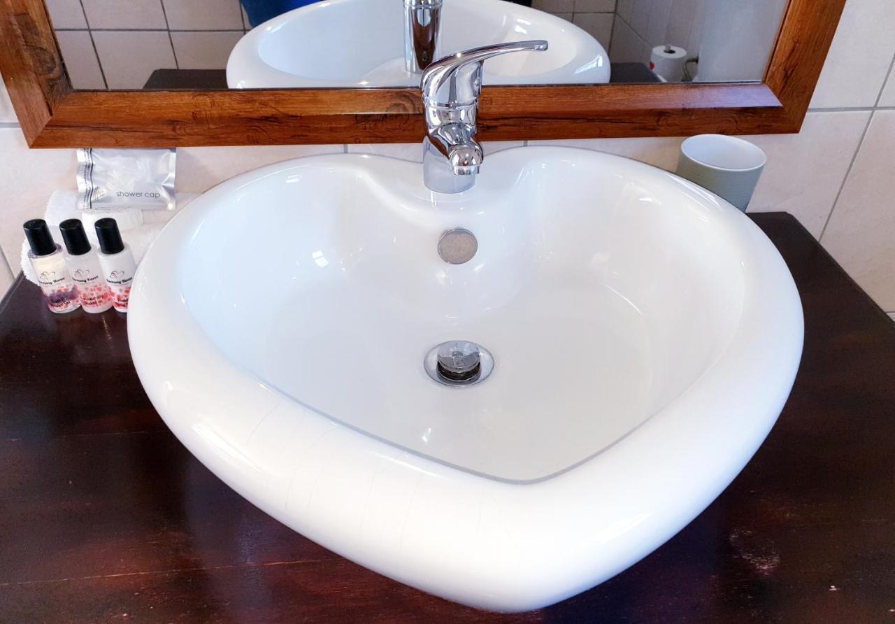 Harmony Haven Couples Retreat Apartamento Amanzimtoti Exterior foto